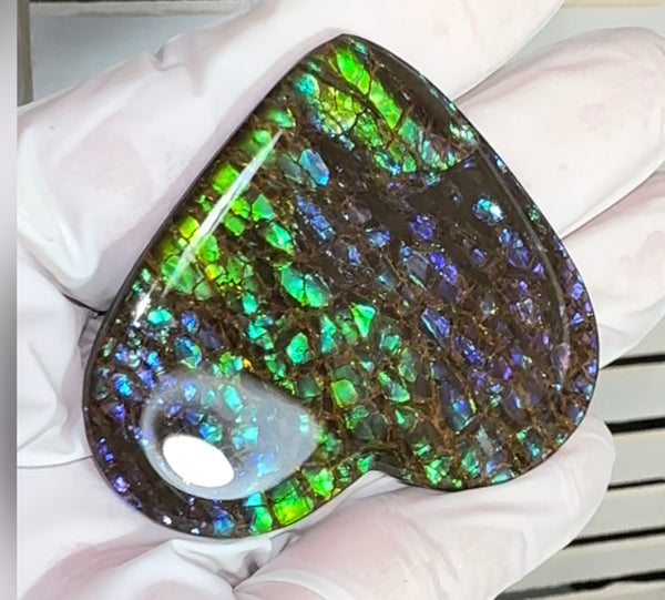 Large,Heart shaped purple blue and green, Loose stone, high grade rainbow color,Ammolite,Freeform, Cabochon,gemstone Canadian Ammonite,wrapping jewellery,Purple,Blue,Green. FC-276