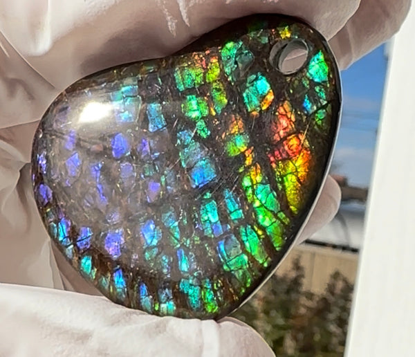 Heart shaped Loose stone, high grade rainbow color,Ammolite,Freeform, Cabochon,gemstone Canadian Ammonite,wrapping jewellery,Purple,Blue,Green. FC-273