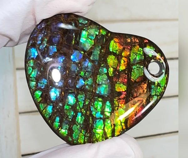 Heart shaped Loose stone, high grade rainbow color,Ammolite,Freeform, Cabochon,gemstone Canadian Ammonite,wrapping jewellery,Purple,Blue,Green. FC-273