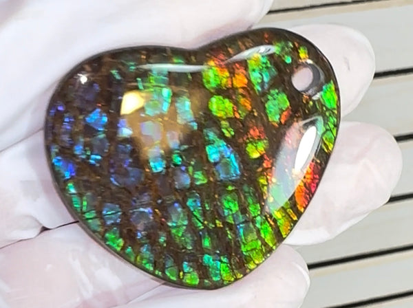 Heart shaped Loose stone, high grade rainbow color,Ammolite,Freeform, Cabochon,gemstone Canadian Ammonite,wrapping jewellery,Purple,Blue,Green. FC-273