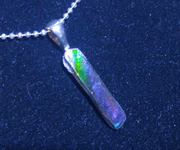 Ammolite Pendant 21 mm x 4 mm - JWY-05
