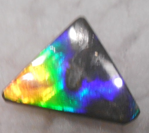24 x 17 mm  Natural  Free Form . FFN 323 Ammolite  ナチュラル　ルース　アンモライト フリーフォーム
