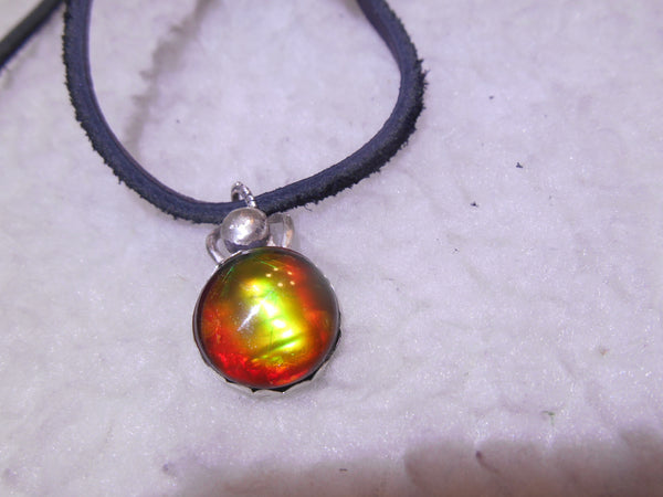 Copy of 23 mm x 11 mm Ammolite Pendant - JWY-05