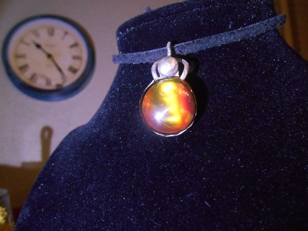 Copy of 23 mm x 11 mm Ammolite Pendant - JWY-05