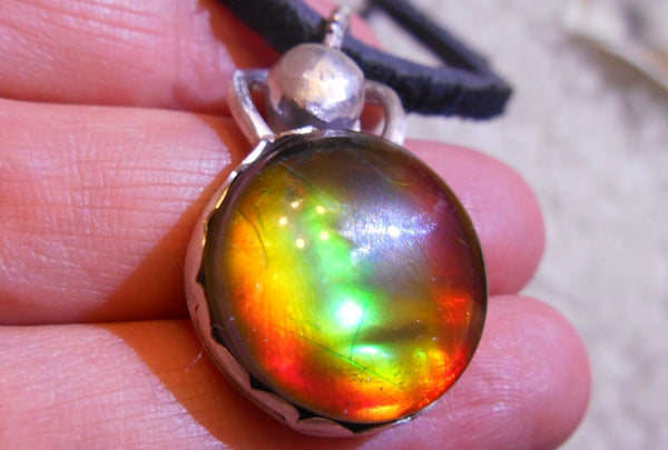 Copy of 23 mm x 11 mm Ammolite Pendant - JWY-05