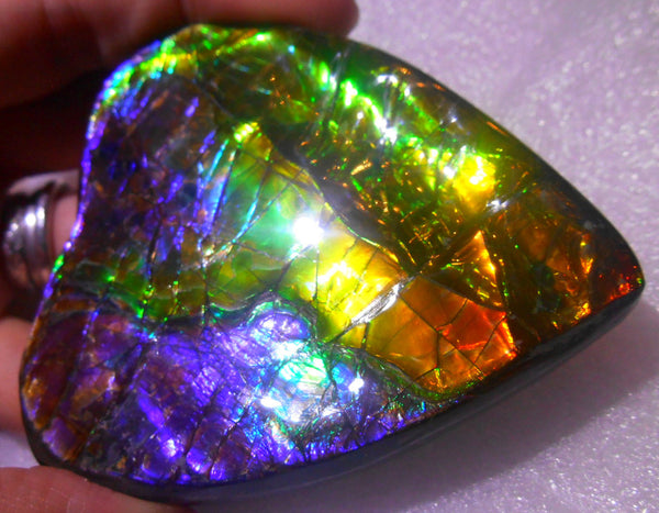 75 x 65 x 16 mm - Collector Stone - CS-61 AAA Natural Rainbow Heart Shape　ナチュラル AAA ハート形 コレクターディスプレイピース