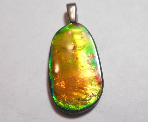 25% OFF!! 30 mm x 22 mm Ammolite Pendant - JWY-06