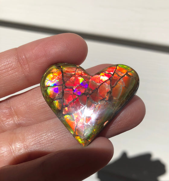 Heart shapedl  Free Form . Hand Polished, FFN 381 ナチュラル　ルース　アンモライト フリーフォーム