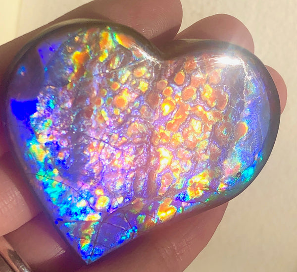 55 x 45 mm  Premium Grade Large Heart Shaped Natural Freeform $1200  or Make an offer! . FFNT 116 Ammolite  Free Shipping! ナチュラル　ルース　アンモライト 値下げ交渉！