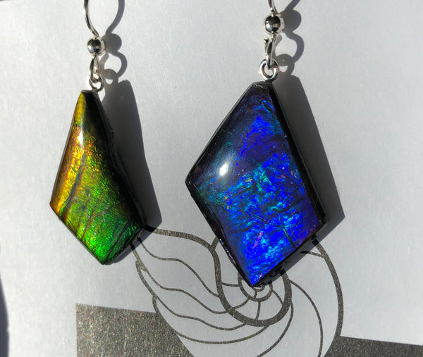 Sterling Silver 　Red & Blue Ammolite earrings  JWY-09 ピアス　シルバー