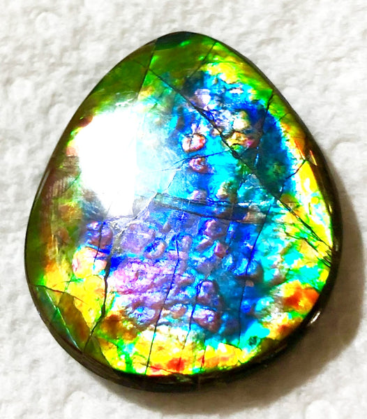 35x 30 mm Lavender Pink with gorgeous colors! Natural  Free Form . FFNT 125 Super bright  ナチュラル　ルース　アンモライト フリーフォーム