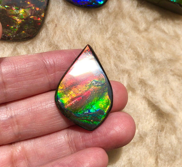 34 x 22  mm  - IMP-64 Natural Ammolite Double-Sided Rainbow Imperial!　両面　ブライトカラー！レアルース　アンモライト